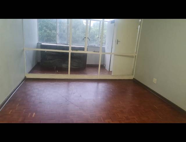 1 BEDROOM APARTMENT FOR SALE IN BEDFORD GARDENS